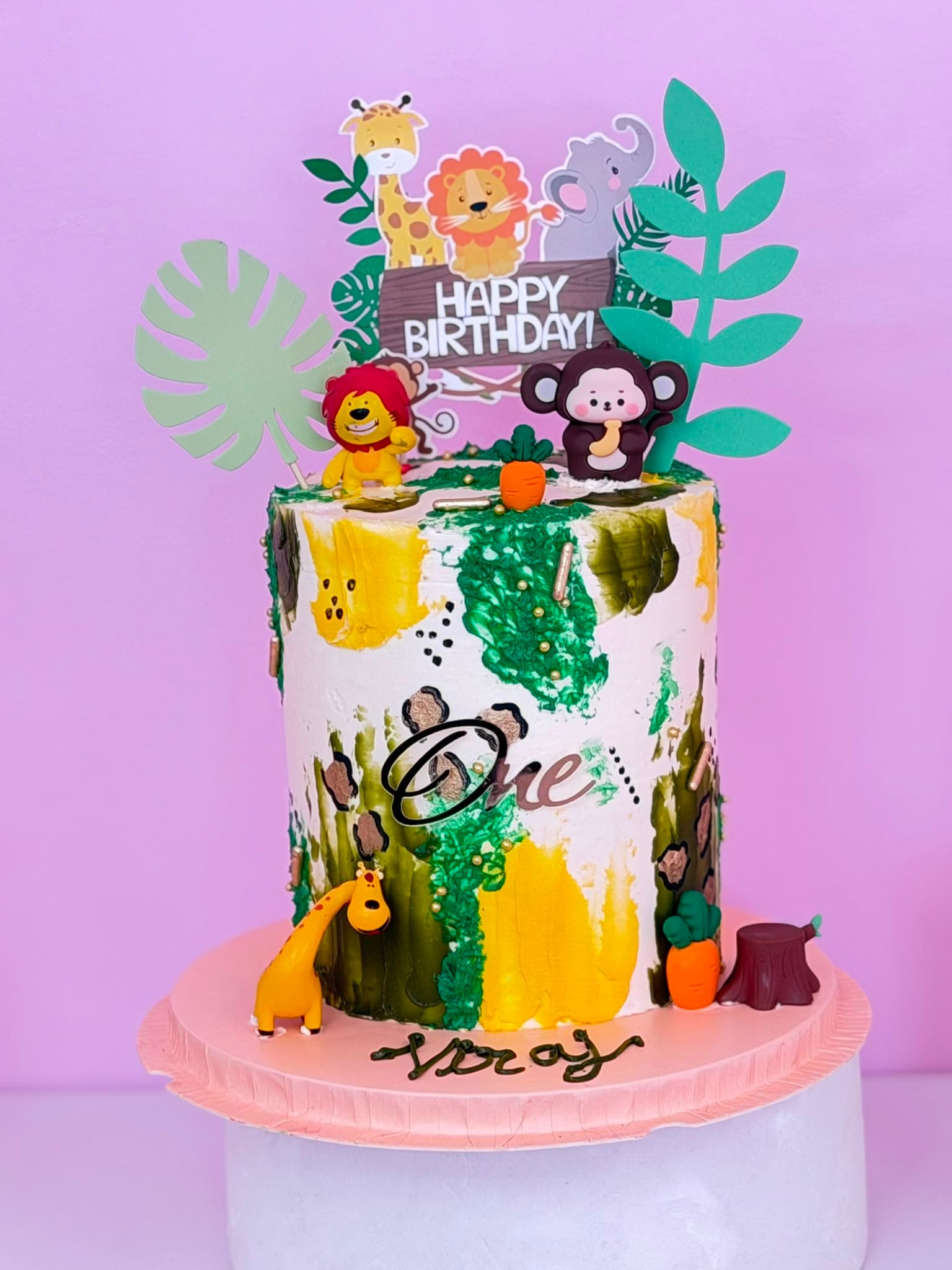Wild Safari Animals Cake