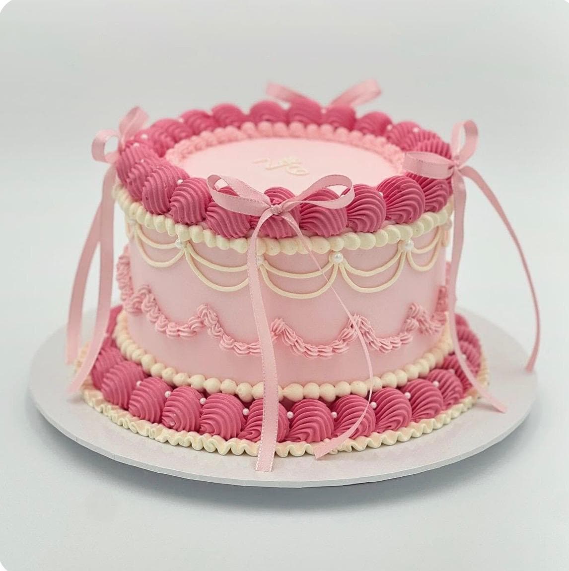 Blush Rose Vintage Cake